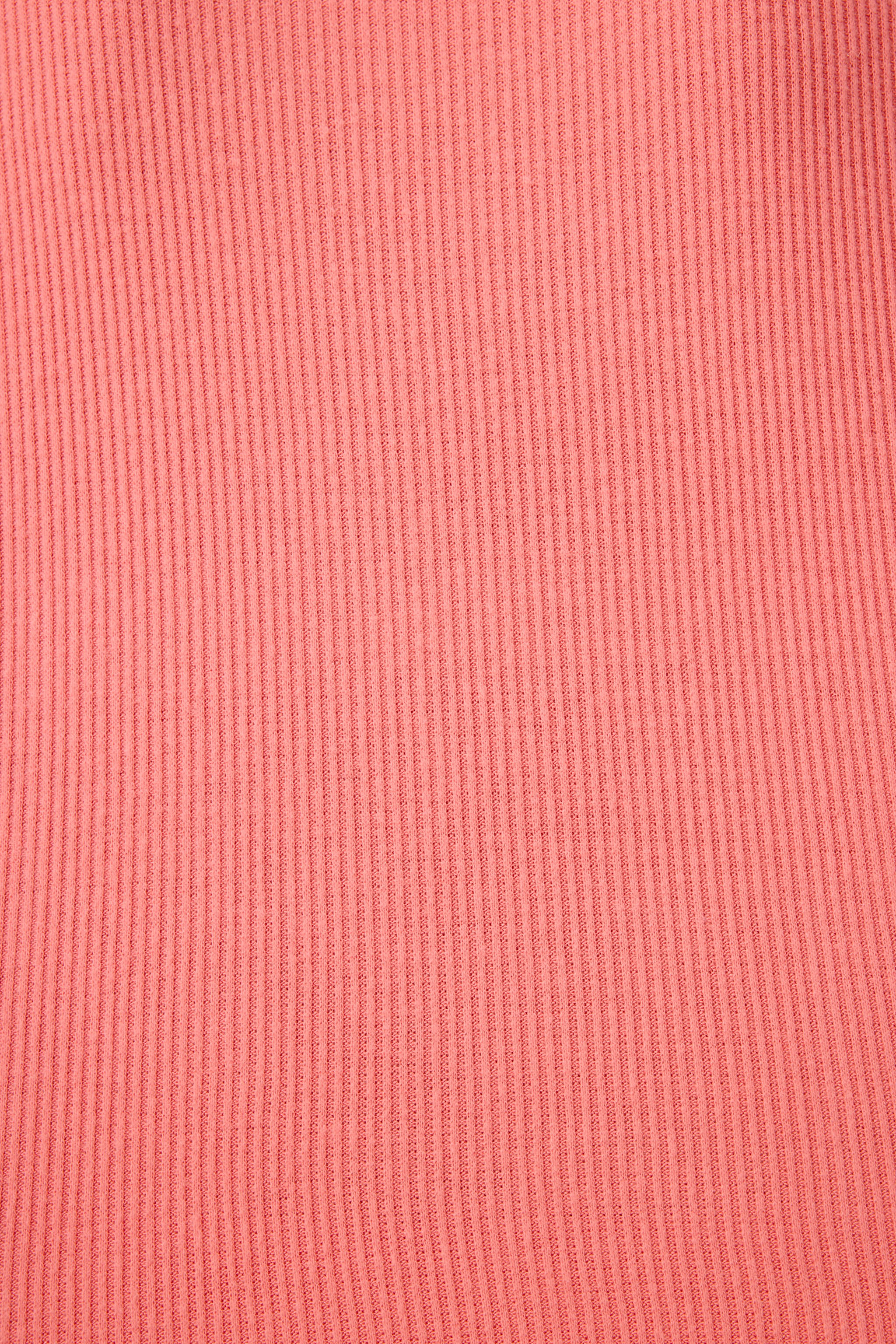 Textured Essentials Sunset Rose Shorts - Image 6