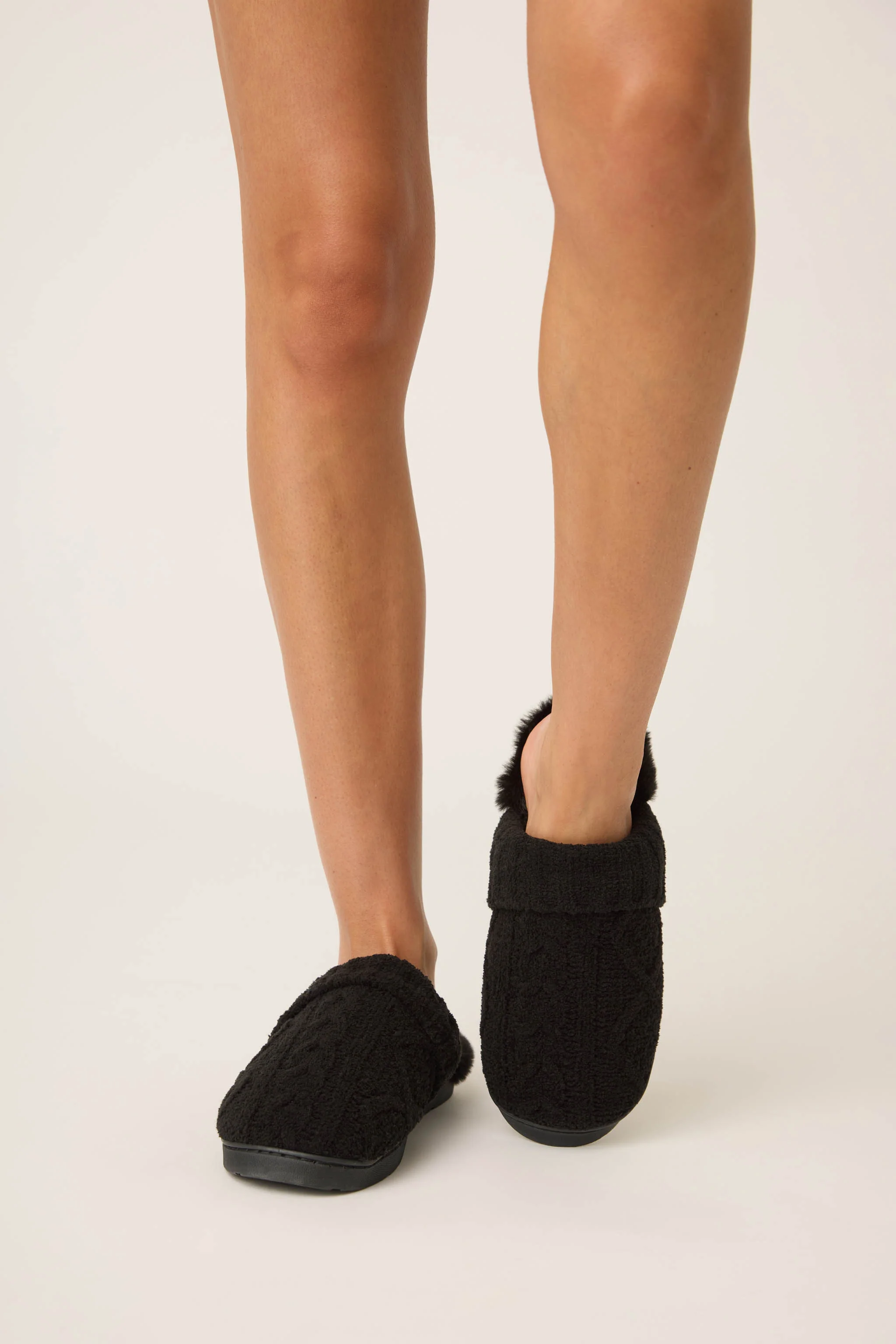 Chenille Cable Knit Black Slippers