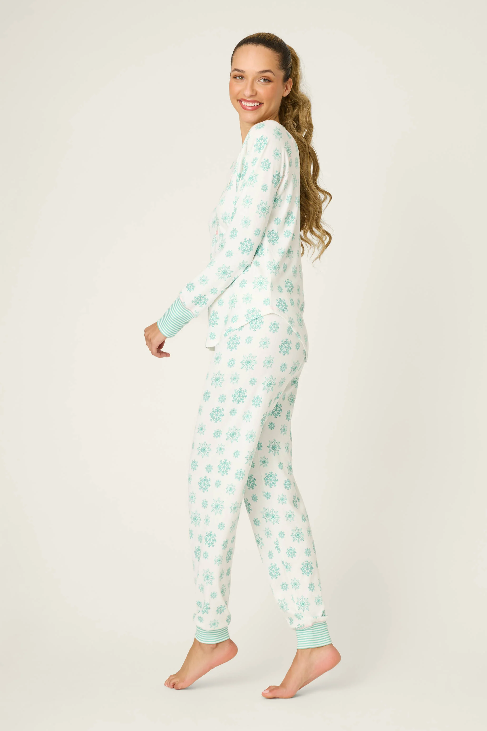 Snowflake Wishes Pointelle Pants Set - Image 5