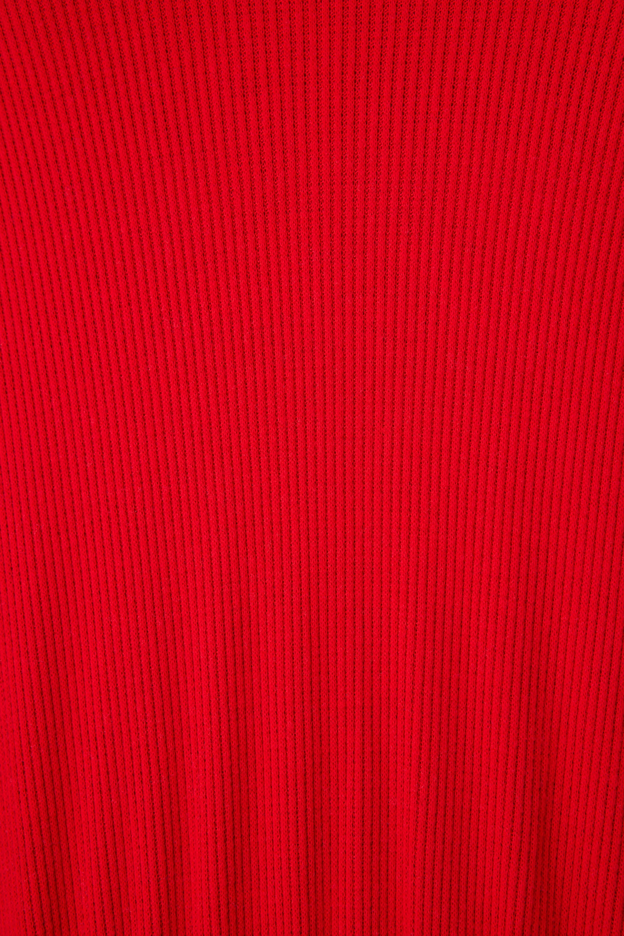 Textured Essentials Red Shorts - Image 7